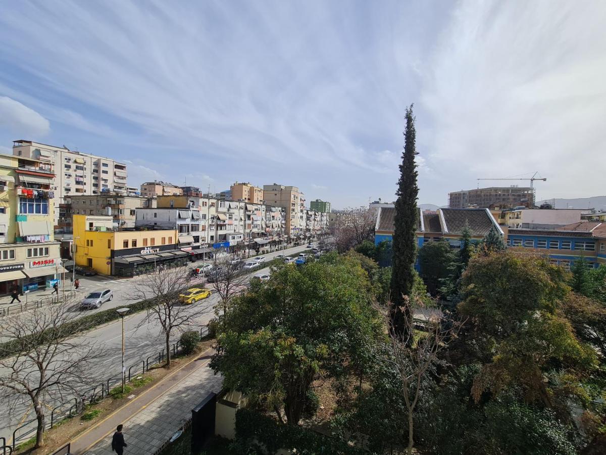 Adore - Modern Apartment Tirana Exterior photo