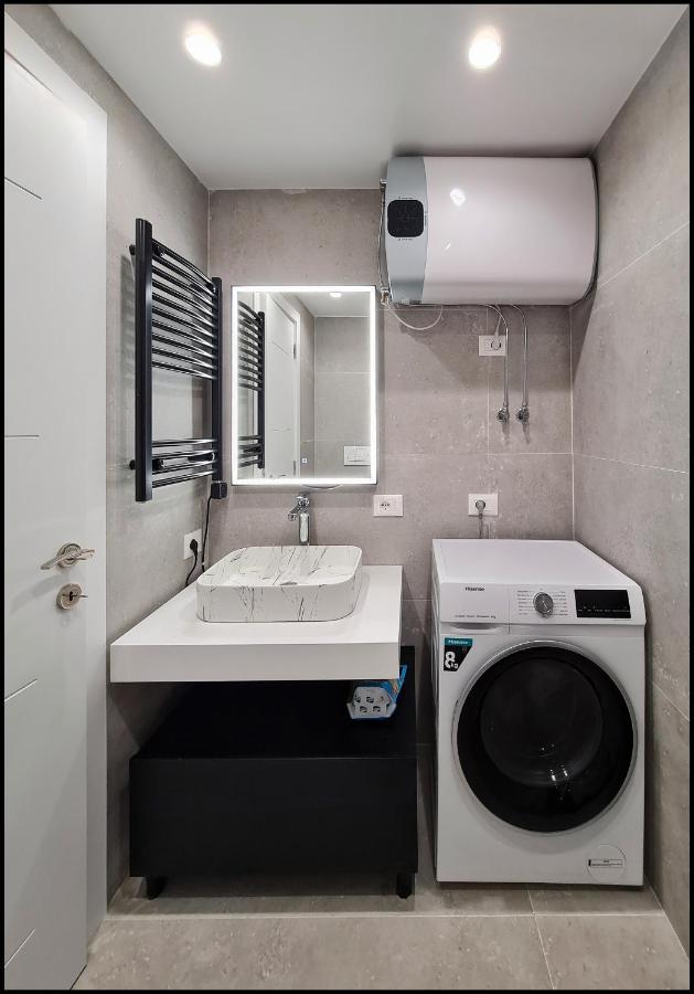 Adore - Modern Apartment Tirana Exterior photo